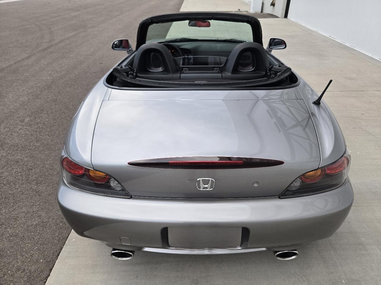 Honda S2000 Roadster 2004