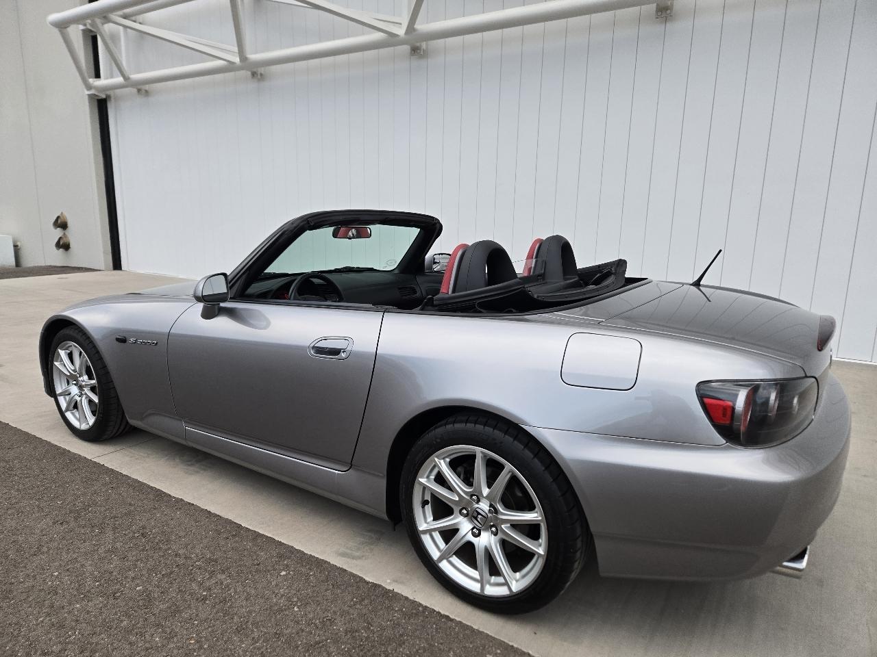Honda S2000 Roadster 2004