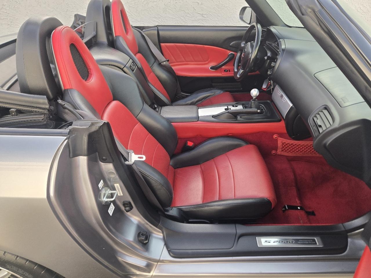 Honda S2000 Roadster 2004