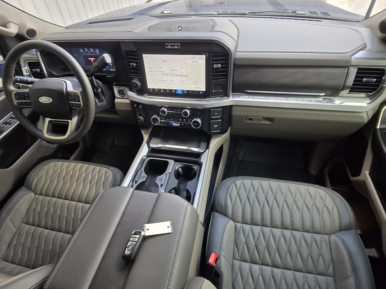Ford F-450 SD Lariat Crew Cab DRW 4WD 2026