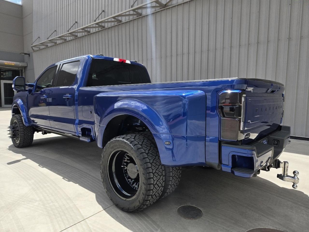 Ford F-450 SD Lariat Crew Cab DRW 4WD 2026