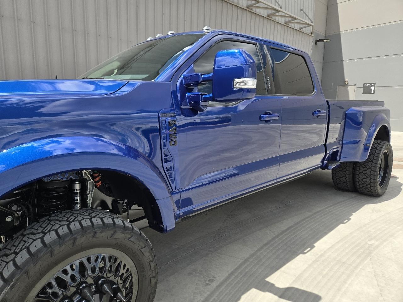 Ford F-450 SD Lariat Crew Cab DRW 4WD 2026