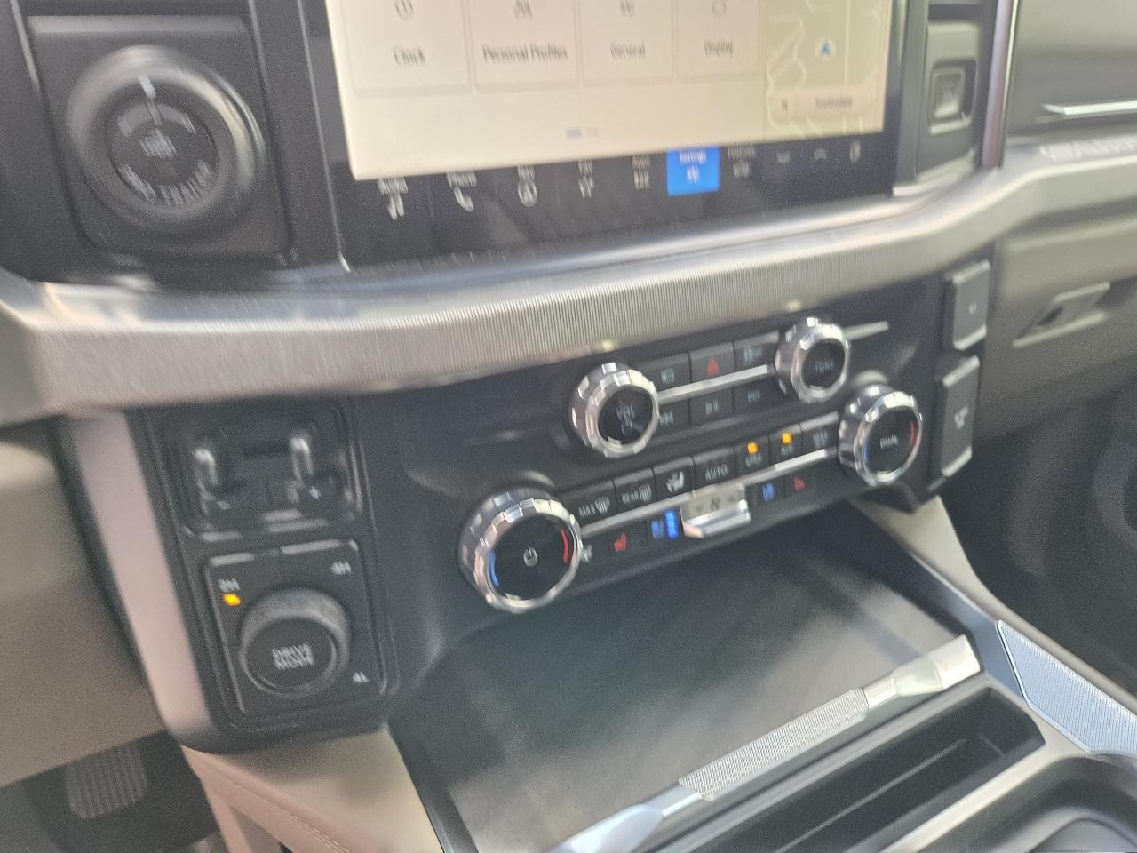 Ford F-450 SD Lariat Crew Cab DRW 4WD 2026