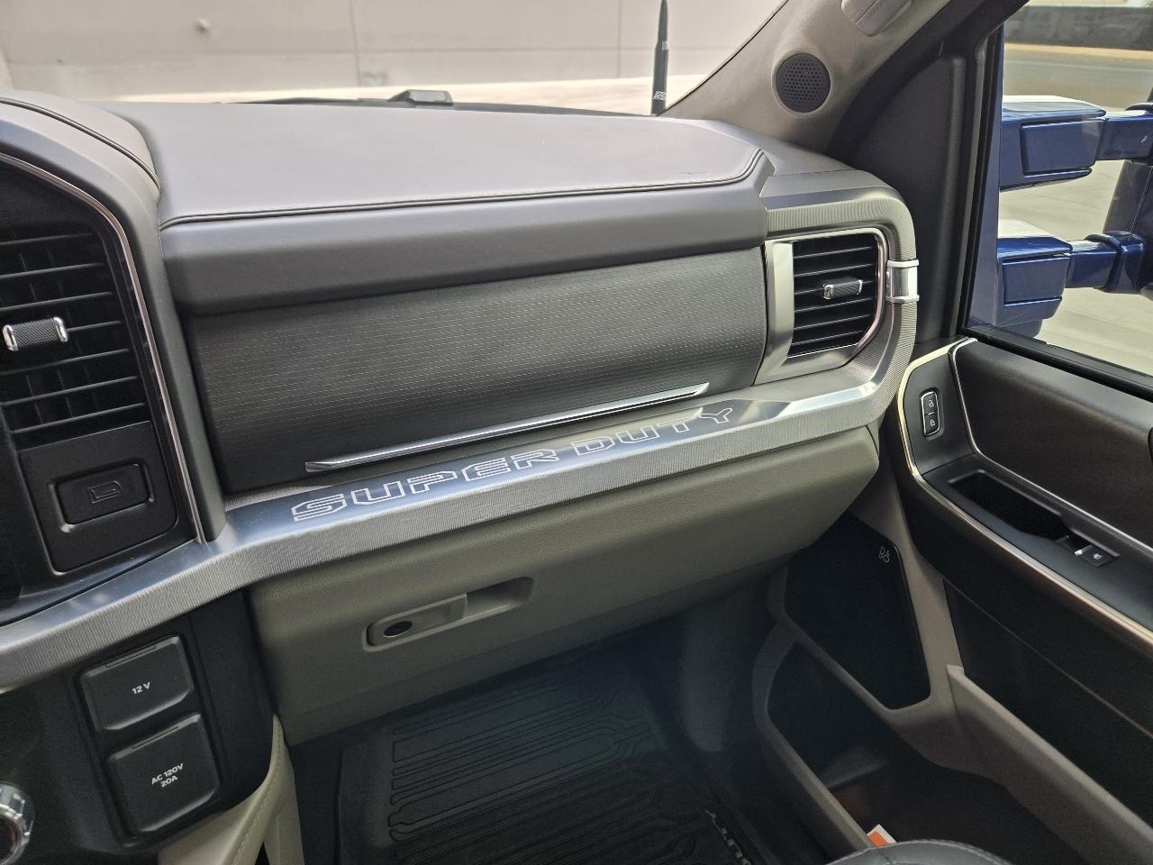 Ford F-450 SD Lariat Crew Cab DRW 4WD 2026