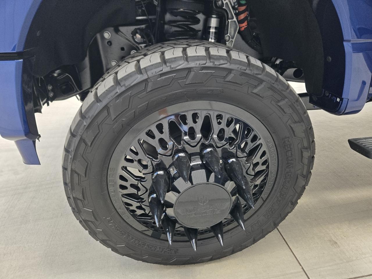 Ford F-450 SD Lariat Crew Cab DRW 4WD 2026