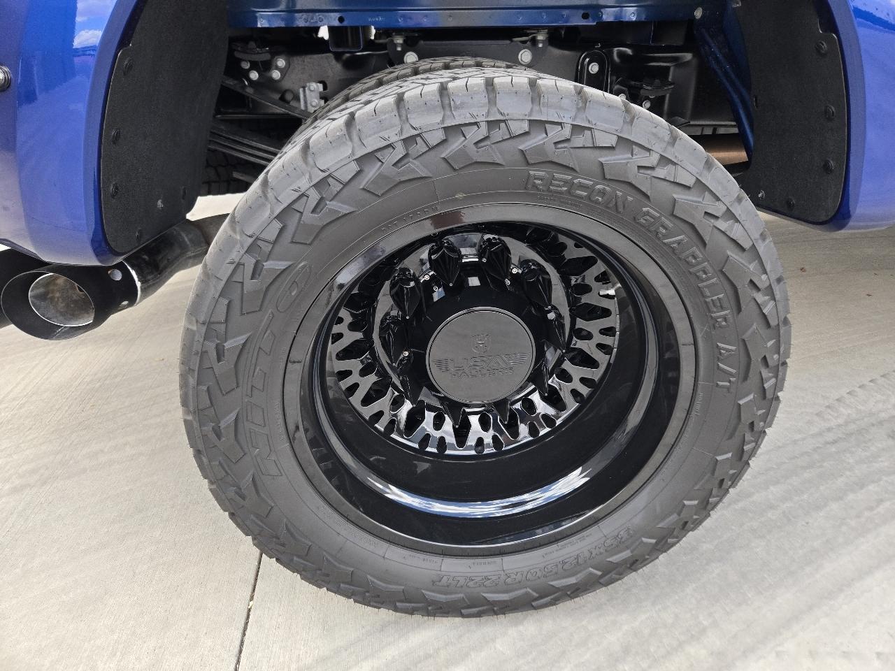 Ford F-450 SD Lariat Crew Cab DRW 4WD 2026
