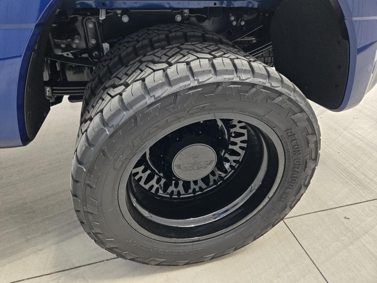 Ford F-450 SD Lariat Crew Cab DRW 4WD 2026