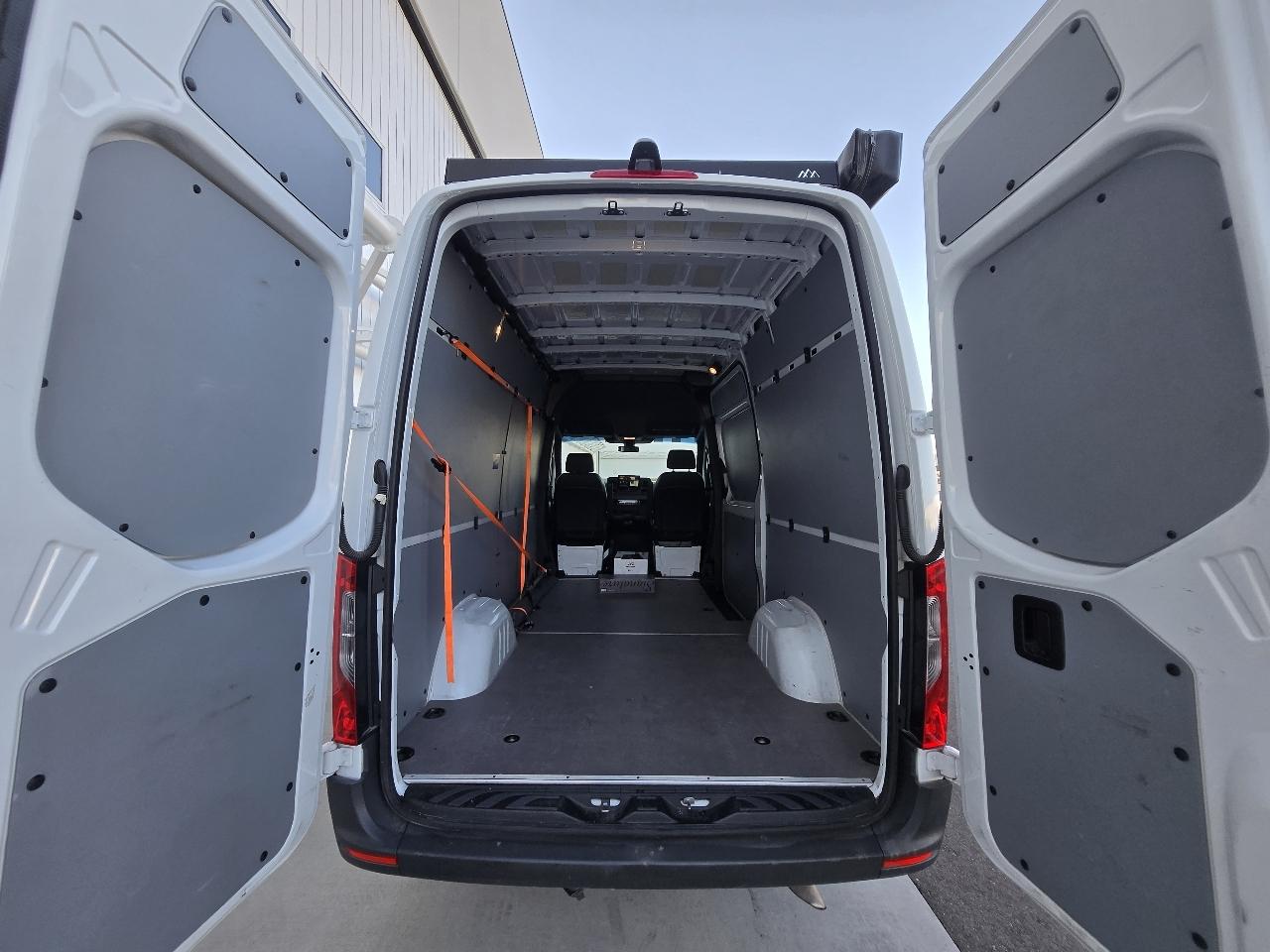 Mercedes-Benz Sprinter 2500 144-in. WB 2022