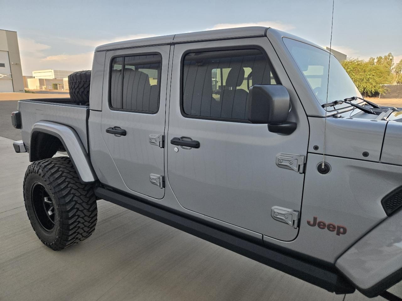 Jeep Gladiator Mojave 2021