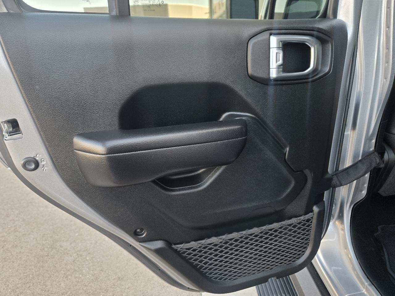 Jeep Gladiator Mojave 2021