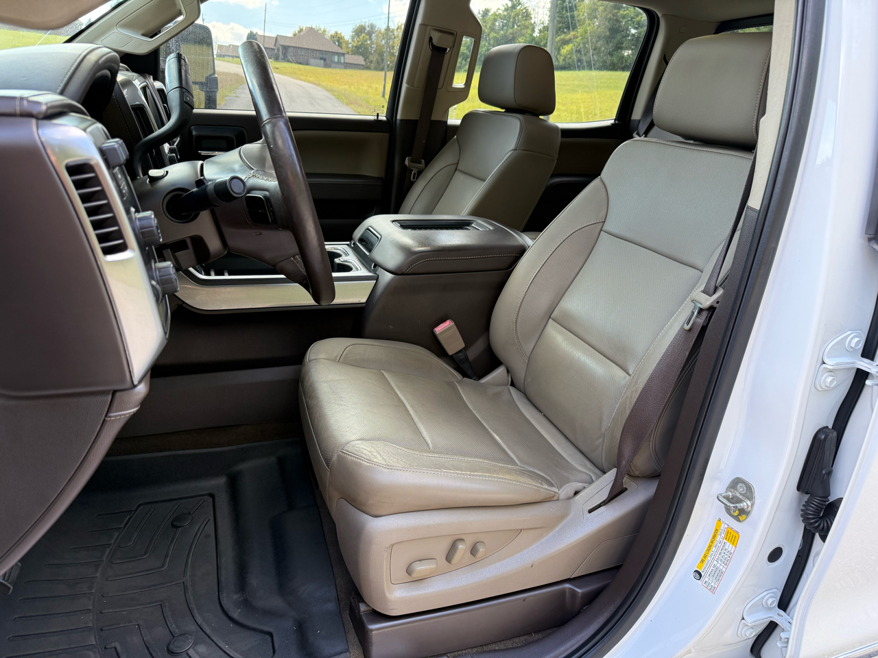 2017 Chevrolet Silverado 2500HD LTZ photo 4