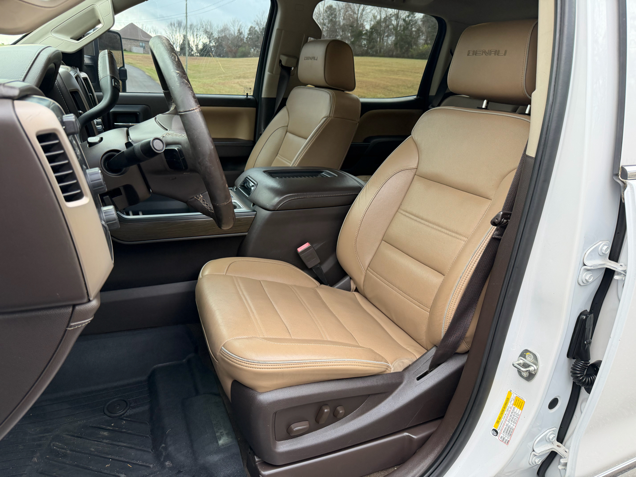 2018 Gmc Sierra 2500 Denali photo 2