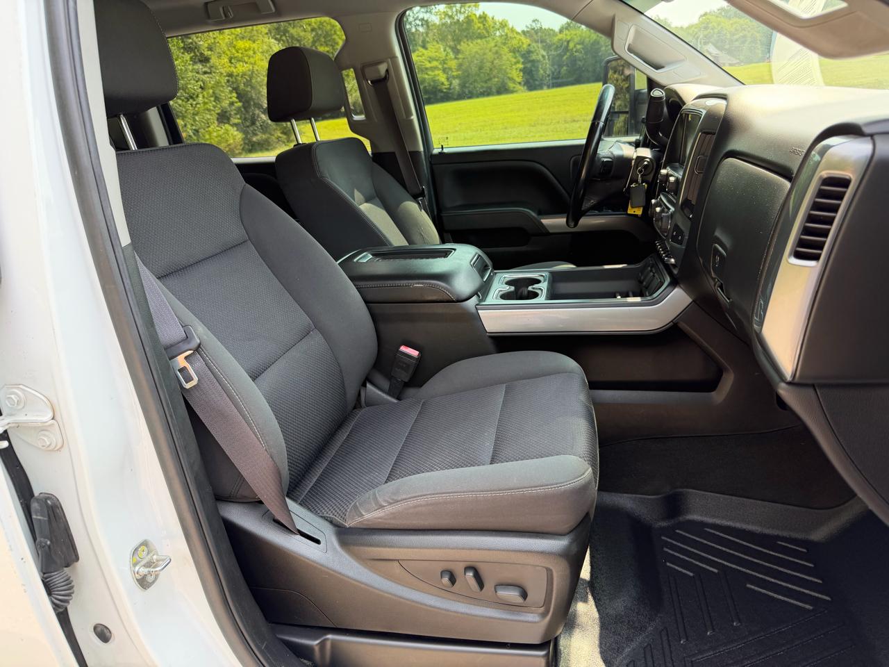 2017 Chevrolet Silverado 2500HD LT - Photo 12