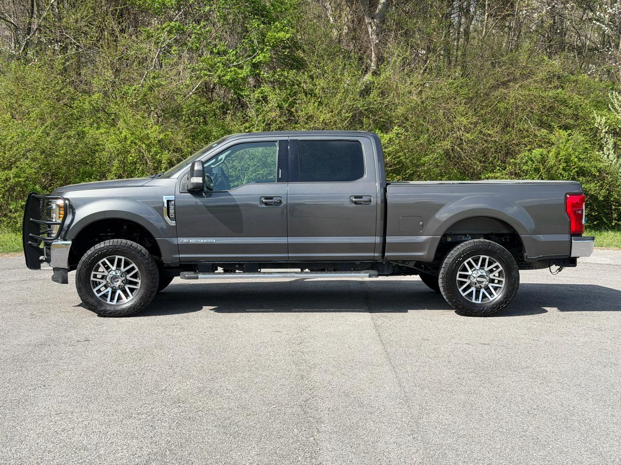 View vehicle photo 5