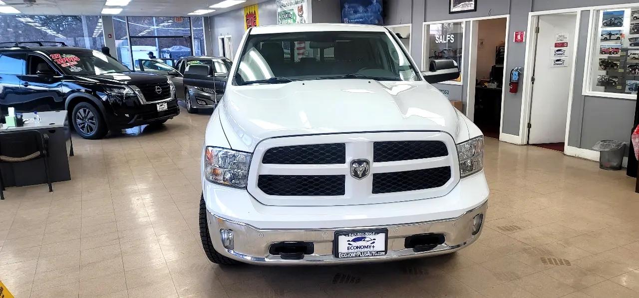 RAM 1500 4WD Crew Cab 140.5" Outdoorsman 2016
