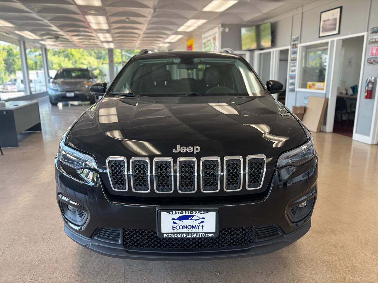 View vehicle photo 2