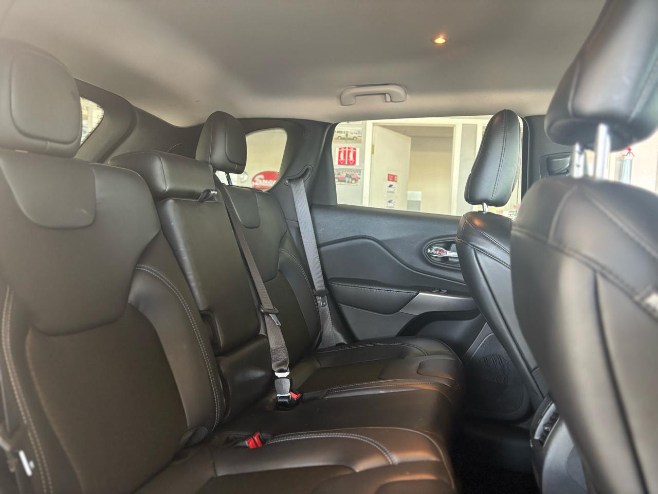 Jeep Cherokee Latitude Plus 4WD 2020