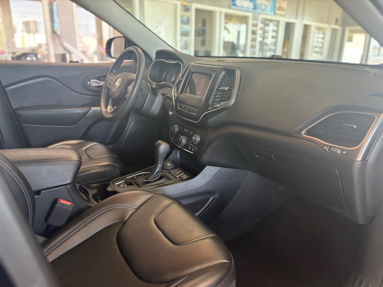 Jeep Cherokee Latitude Plus 4WD 2020