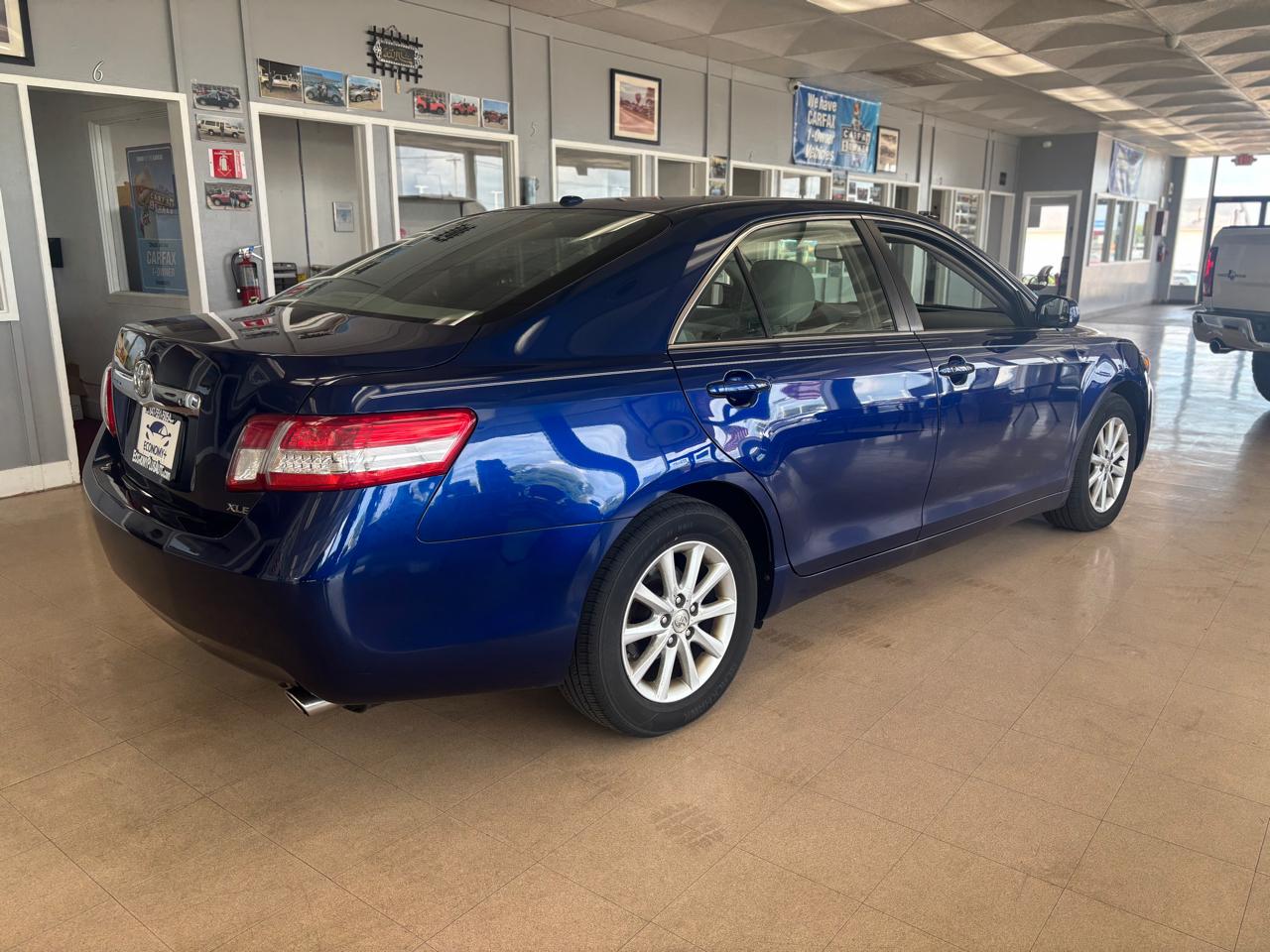 Toyota Camry 4dr Sdn V6 Auto SE (Natl) 2010
