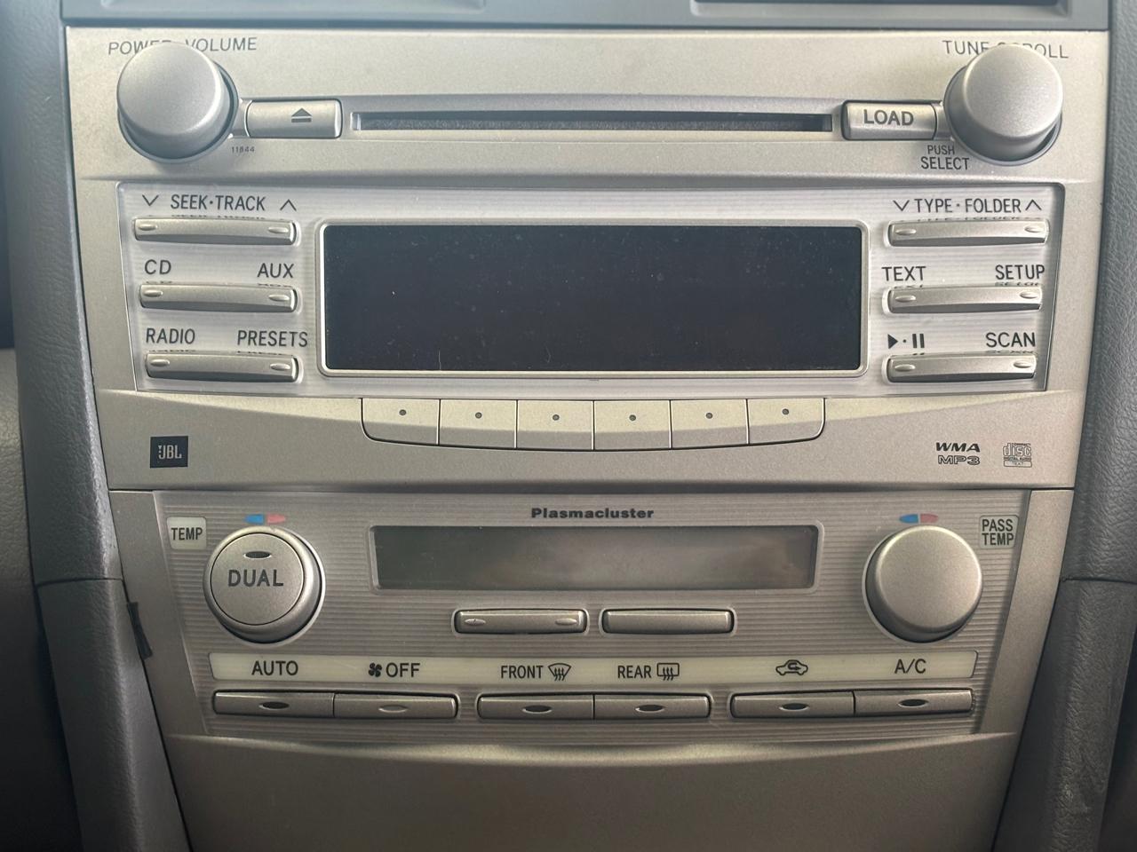 Toyota Camry 4dr Sdn V6 Auto SE (Natl) 2010