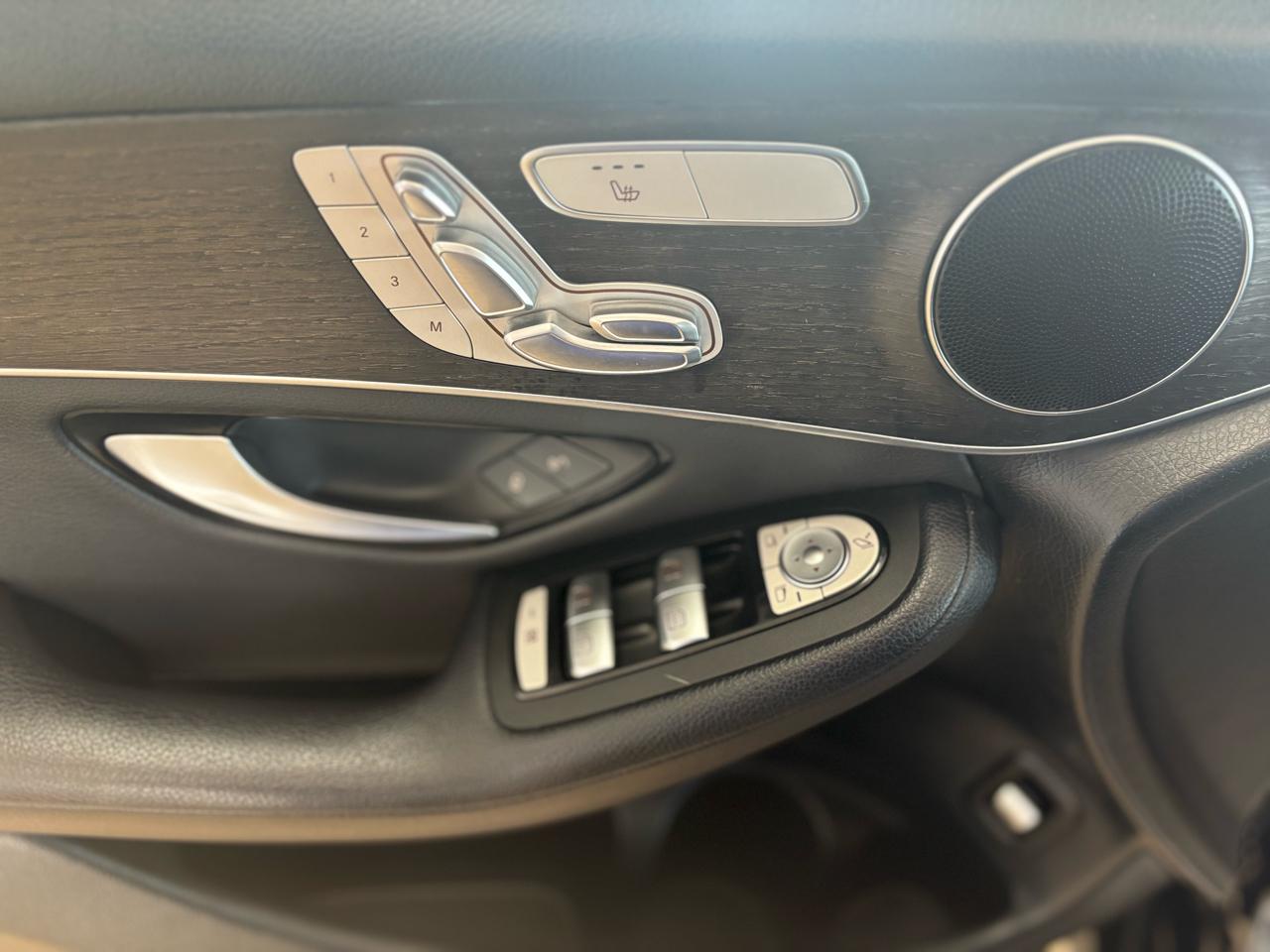 Mercedes-Benz GLC-Class GLC300 4MATIC 2020