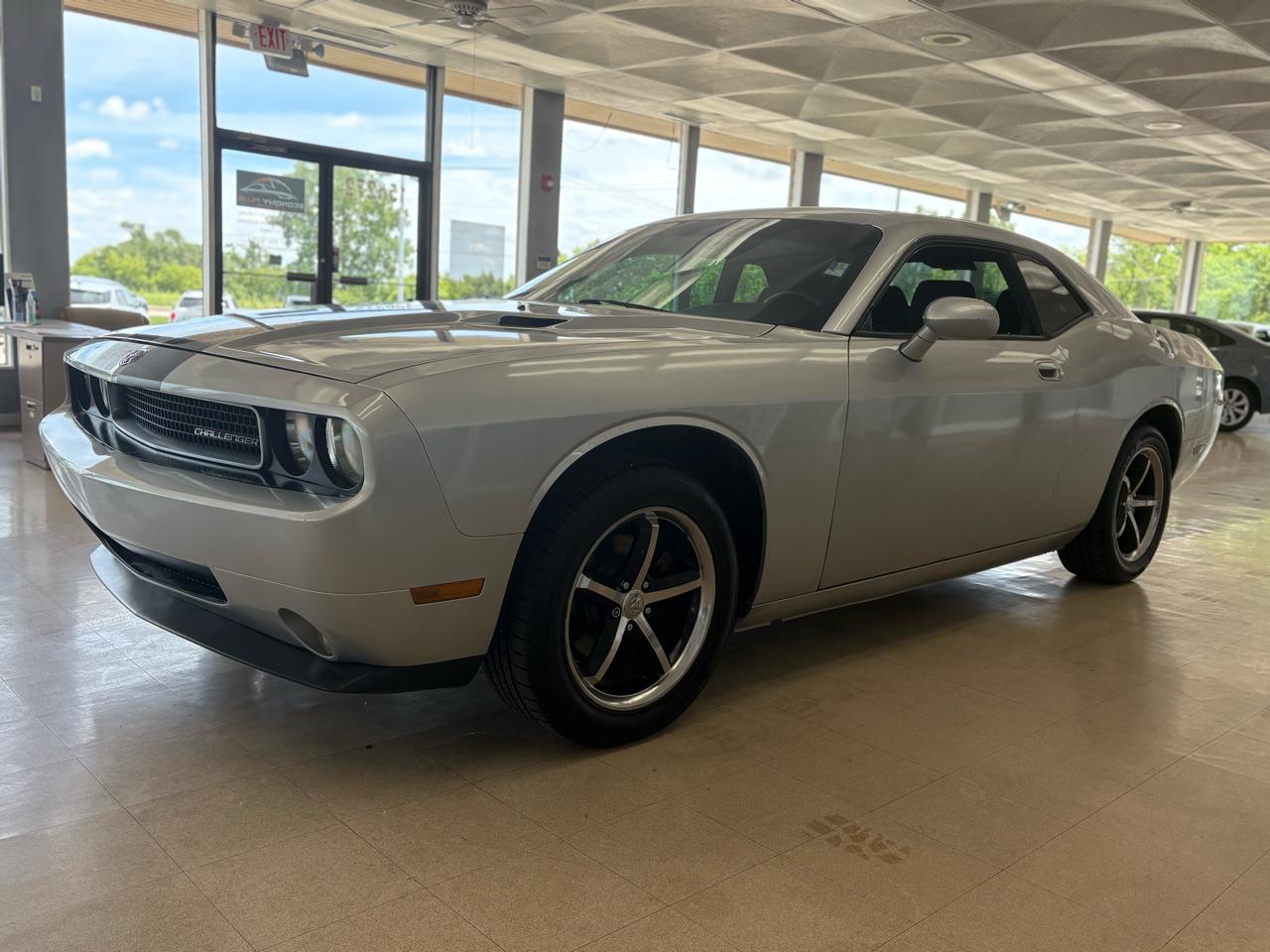 Dodge Challenger SE 2010