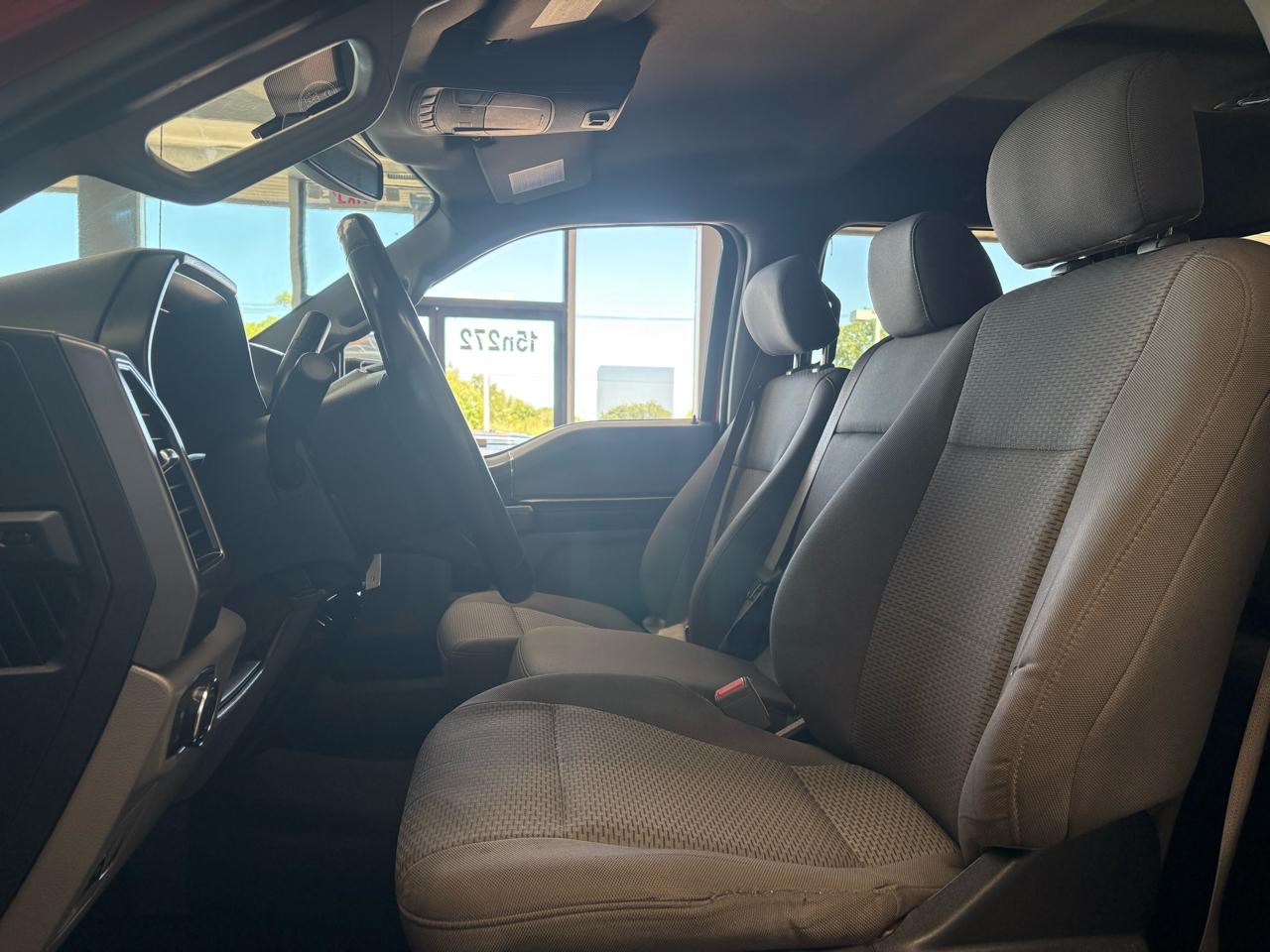 Ford F-150 4WD SuperCrew 145" XLT 2018