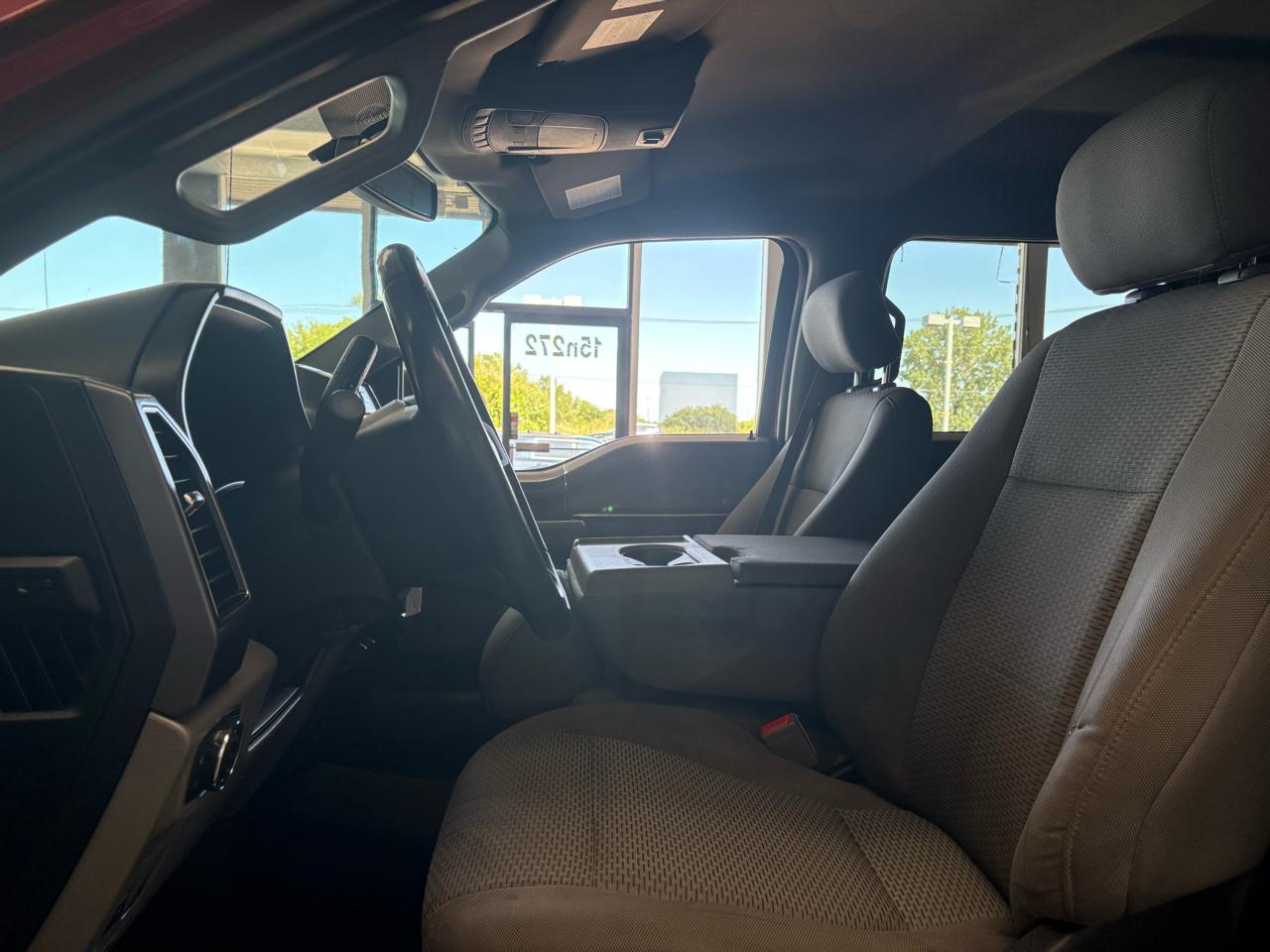 Ford F-150 4WD SuperCrew 145" XLT 2018