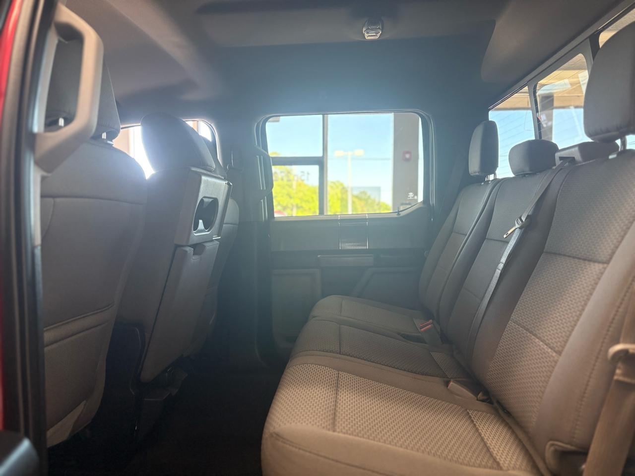 Ford F-150 4WD SuperCrew 145" XLT 2018