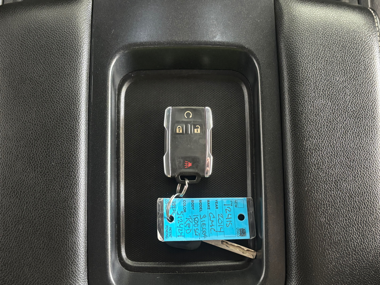 GMC Sierra 1500 SLT Crew Cab 4WD 2014 GMC Sierra 1500 SLT Crew Cab 4WD 2014