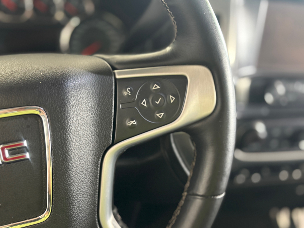 GMC Sierra 1500 SLT Crew Cab 4WD 2014 GMC Sierra 1500 SLT Crew Cab 4WD 2014