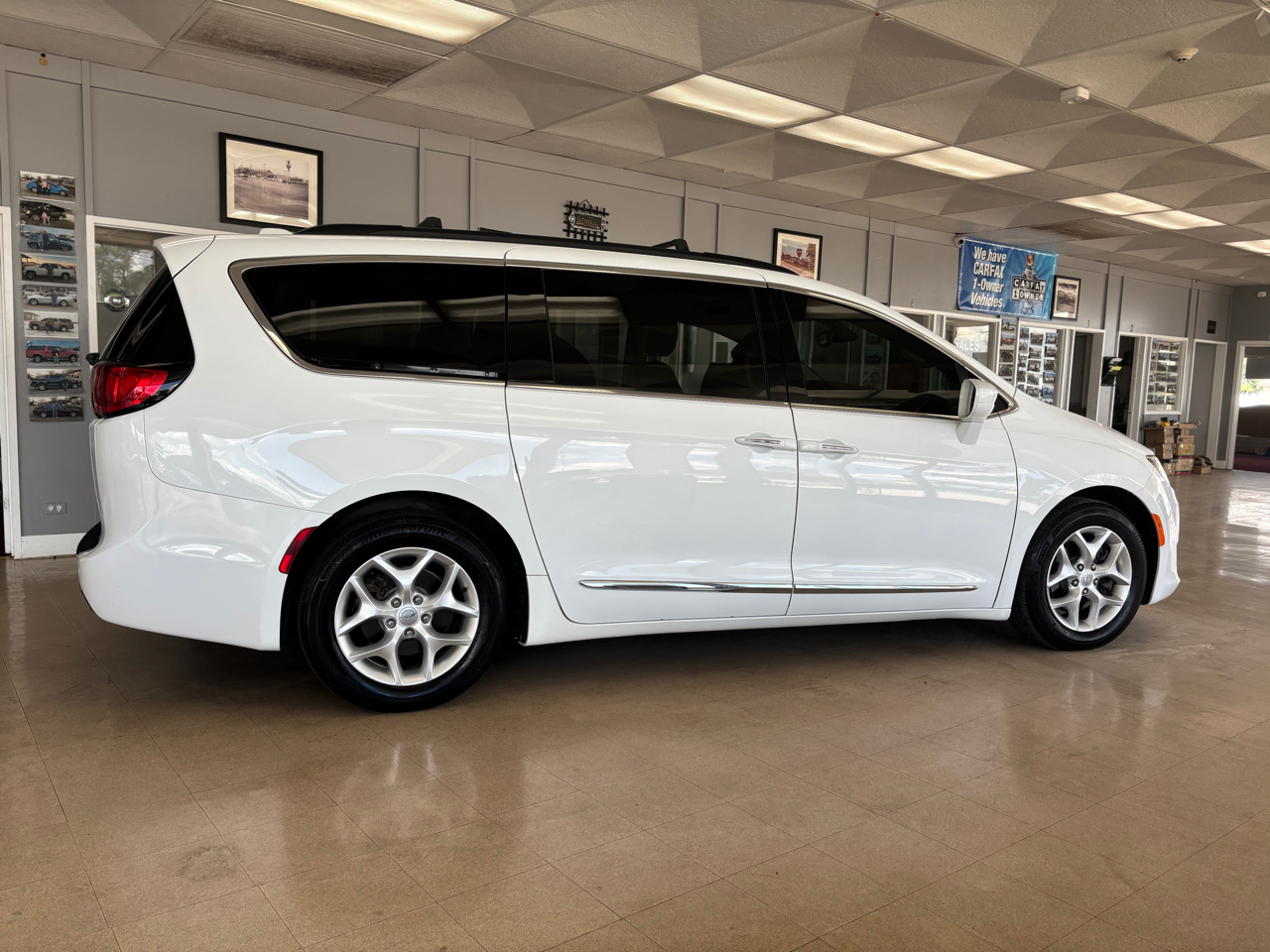 Chrysler Pacifica Touring-L 2017