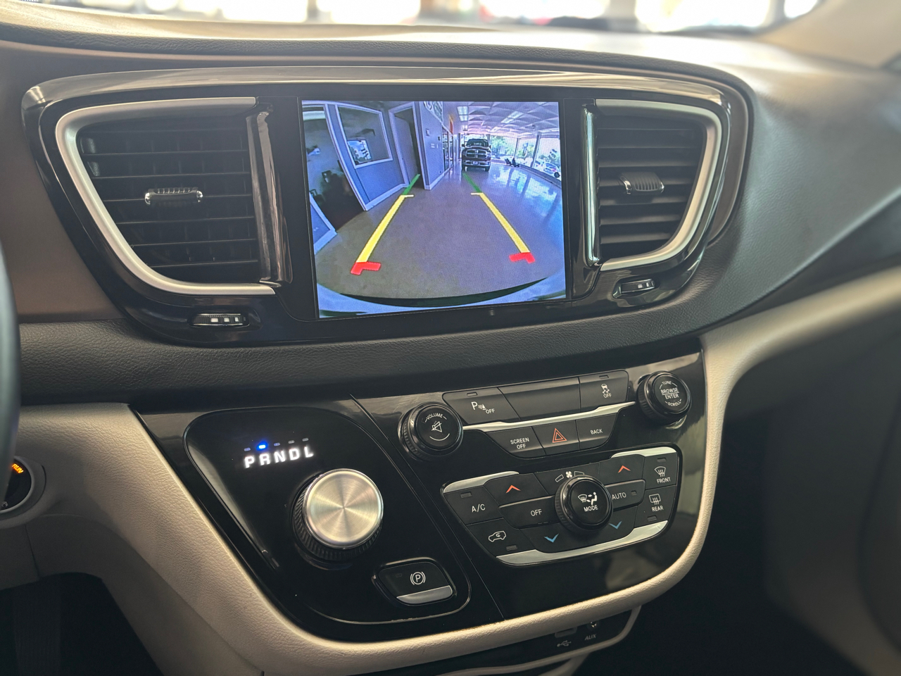 Chrysler Pacifica Touring-L 2017