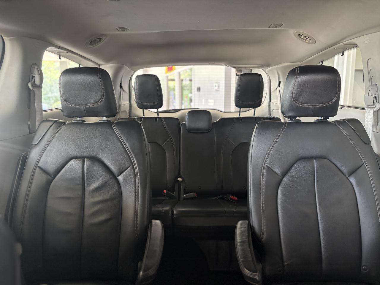 Chrysler Pacifica Touring-L 2017