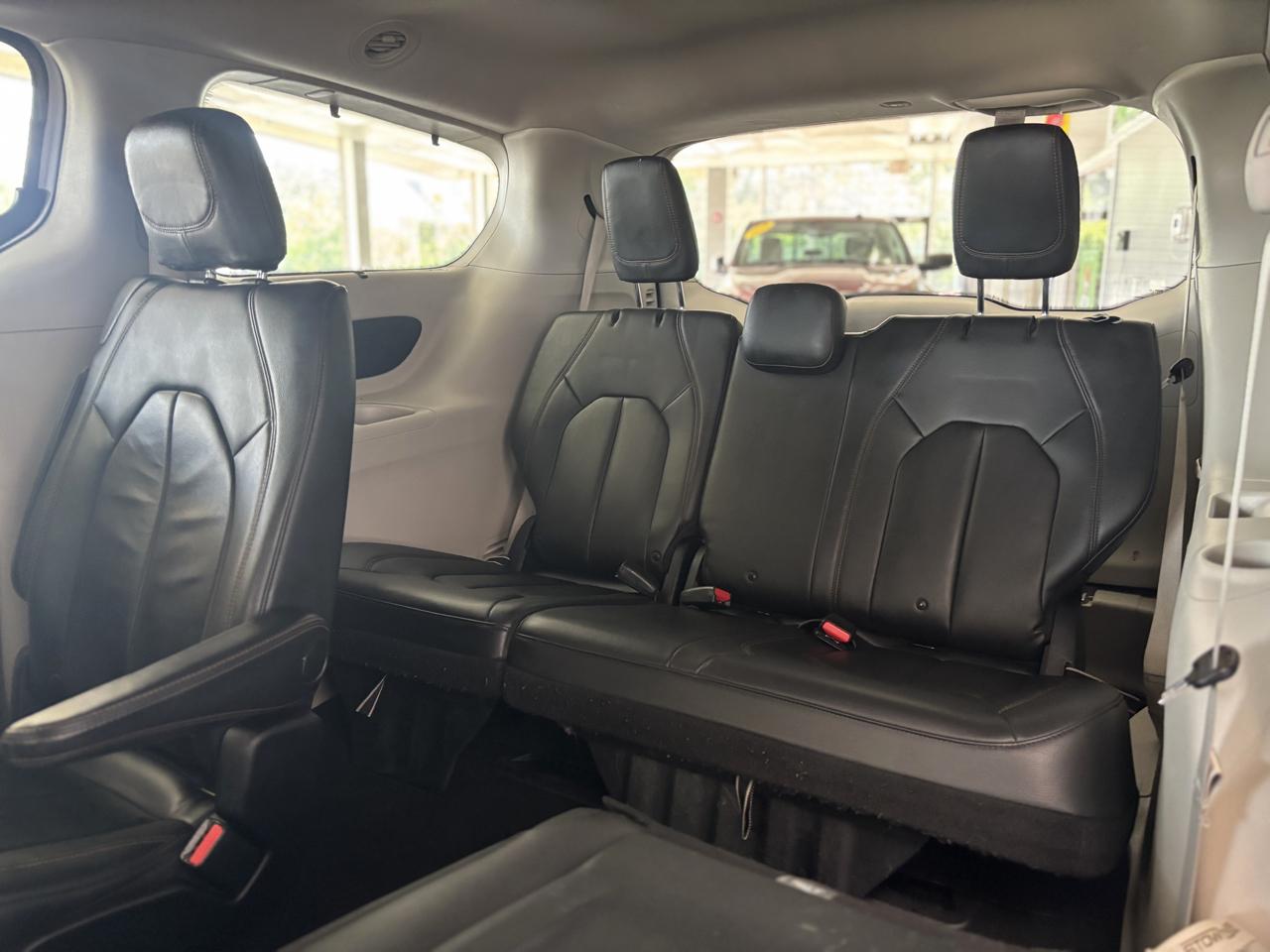 Chrysler Pacifica Touring-L 2017