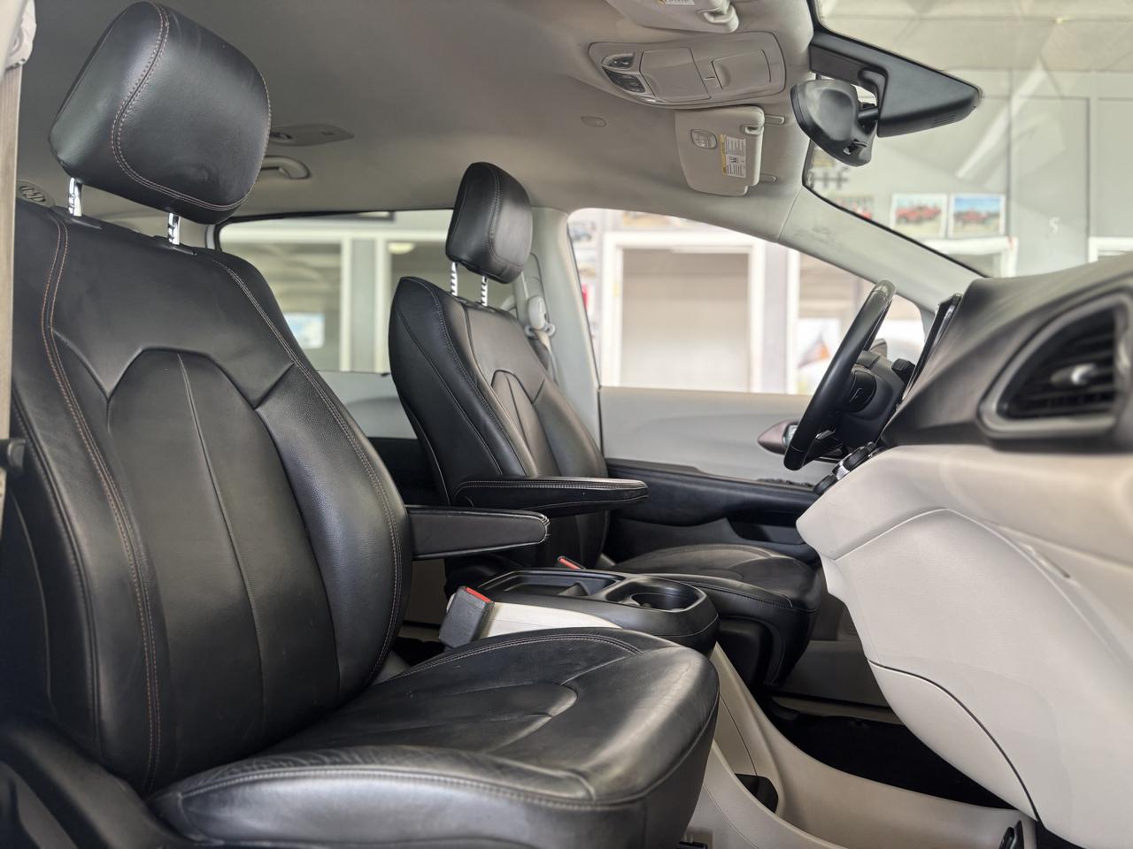 Chrysler Pacifica Touring-L 2017