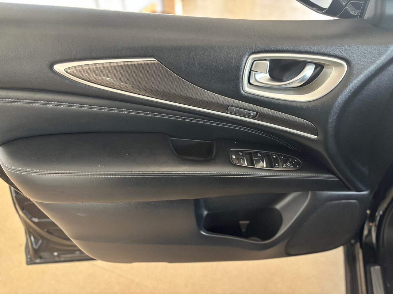 Infiniti QX60 Base AWD 2017