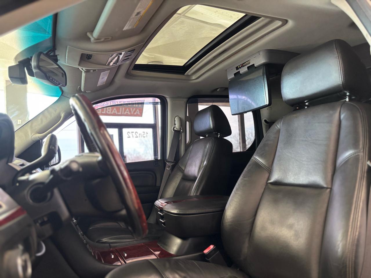 Cadillac Escalade AWD 4dr 2008