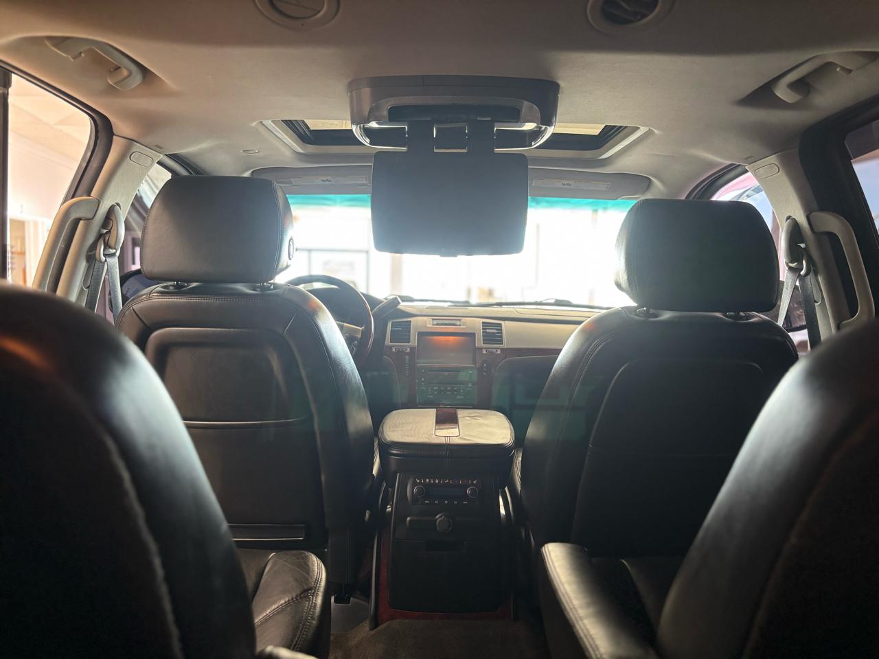 Cadillac Escalade AWD 4dr 2008