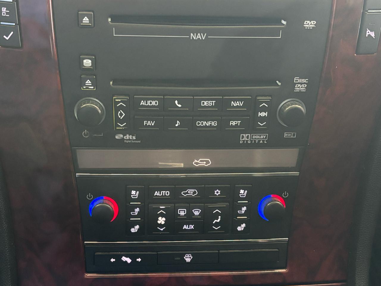 Cadillac Escalade AWD 4dr 2008