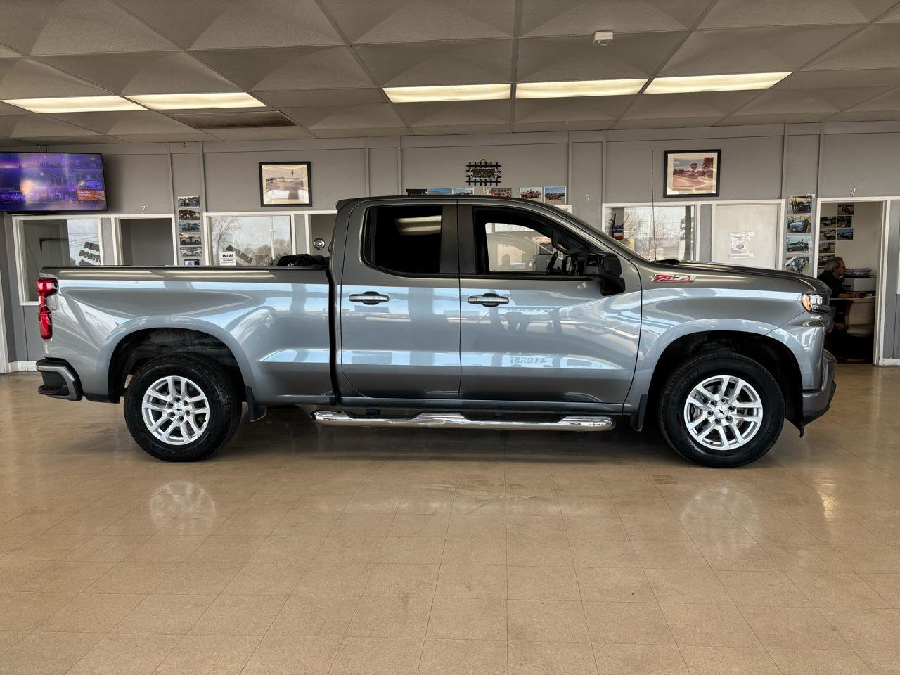 Chevrolet Silverado 1500 4WD Double Cab 147" RST 2019