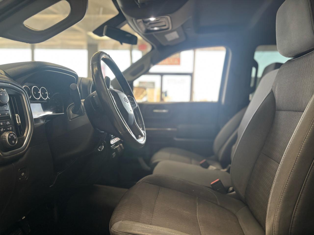 Chevrolet Silverado 1500 4WD Double Cab 147" RST 2019