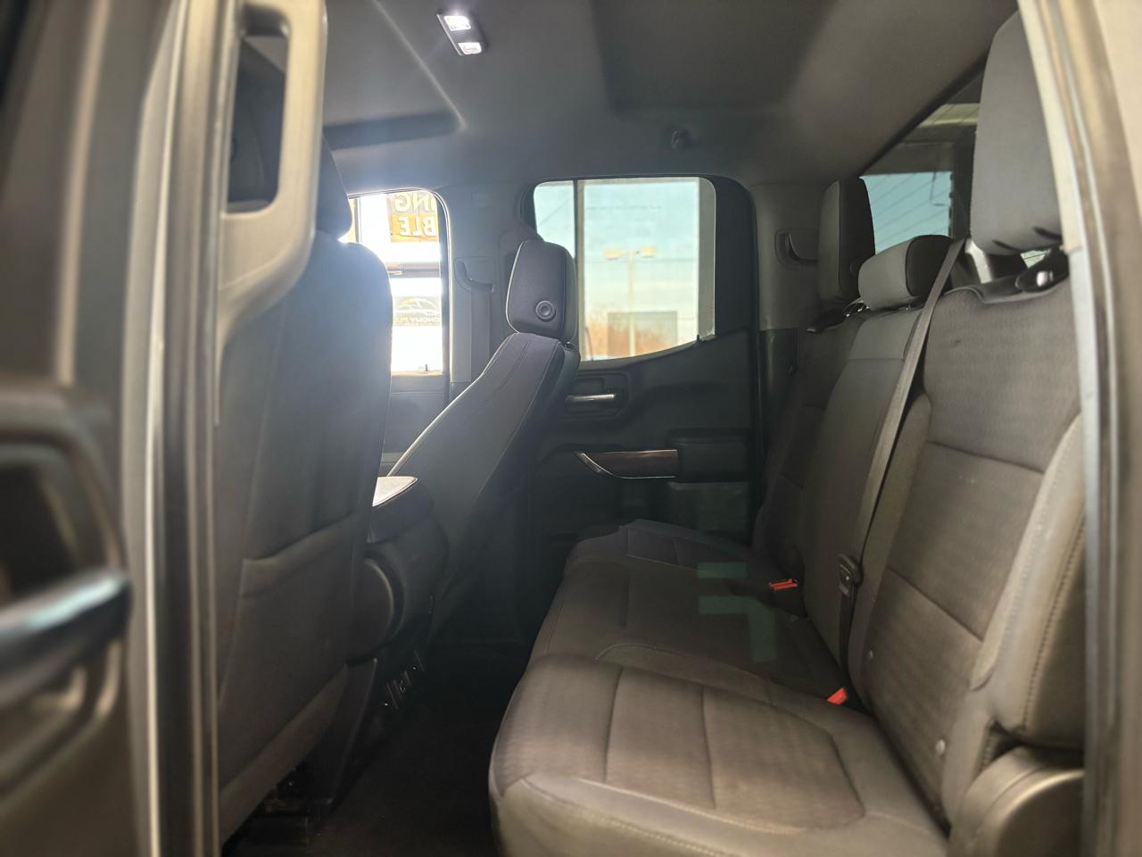 Chevrolet Silverado 1500 4WD Double Cab 147" RST 2019