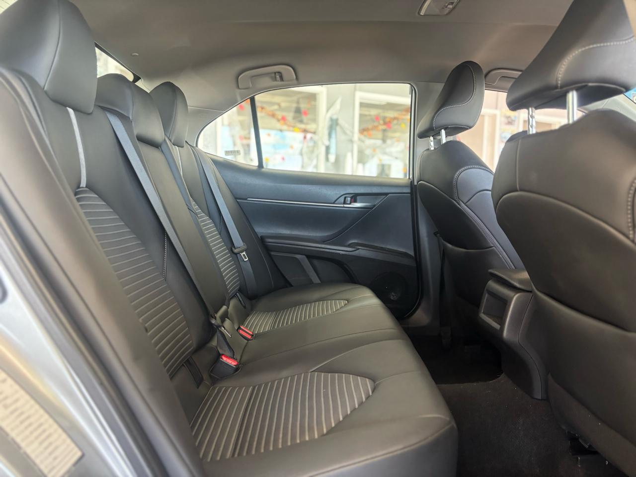 Toyota Camry SE 2024