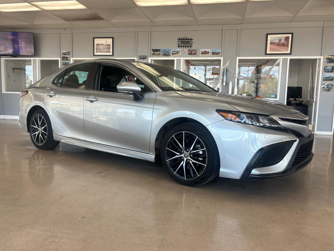 2024 Toyota Camry SE