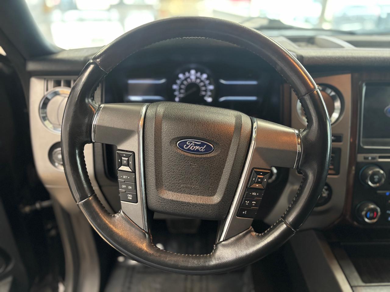 Ford Expedition Platinum 4WD 2017