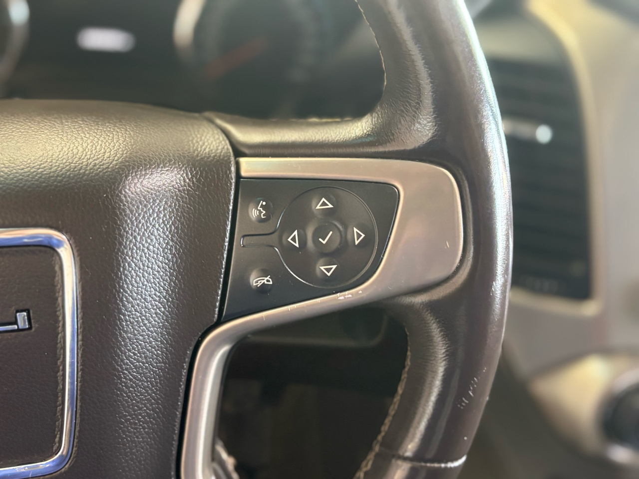 GMC Yukon XL 4WD 4dr Denali 2018