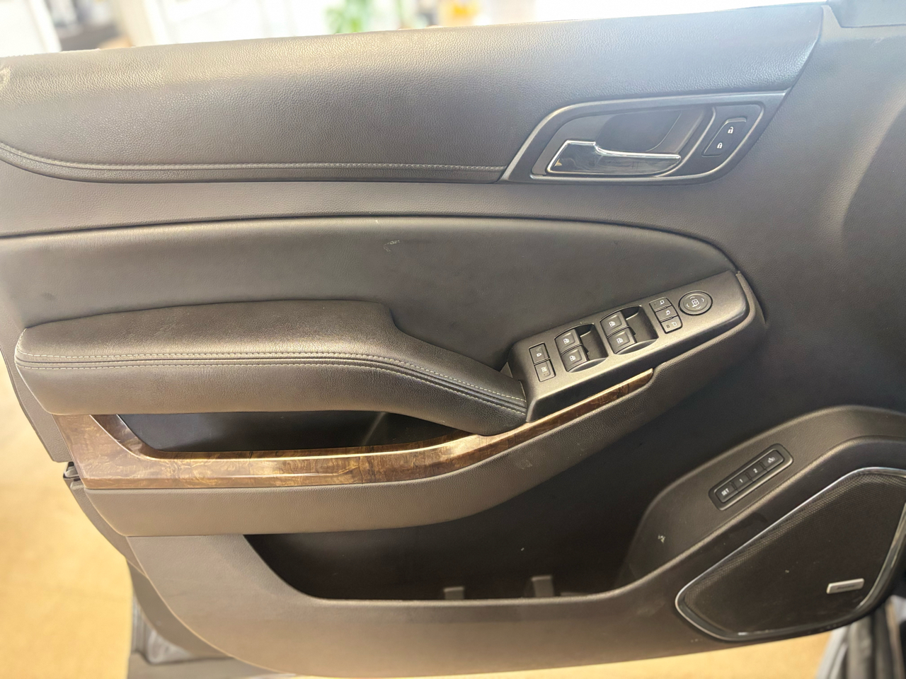 Chevrolet Tahoe 4WD 4dr LT 2015