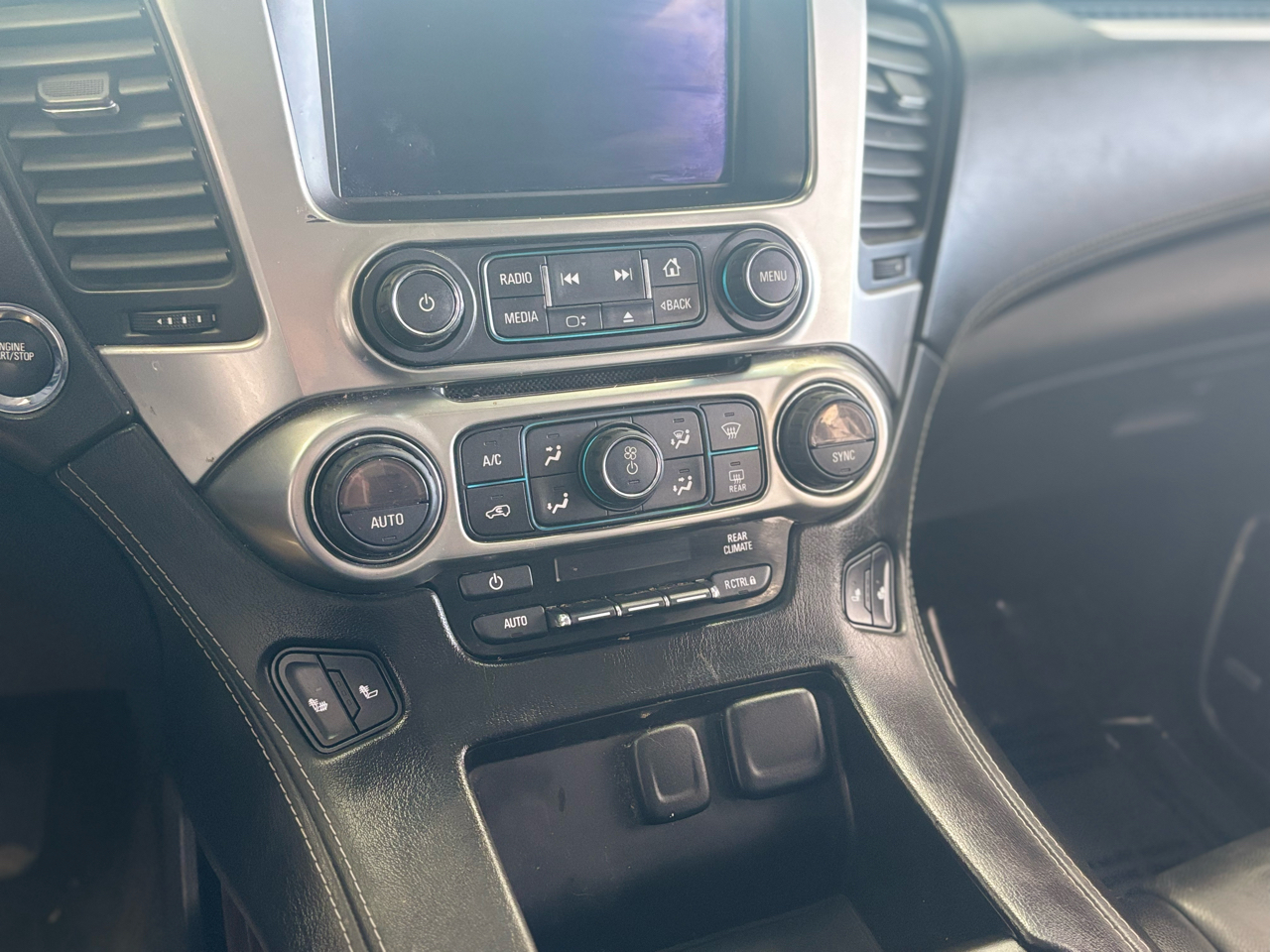 Chevrolet Tahoe 4WD 4dr LT 2015