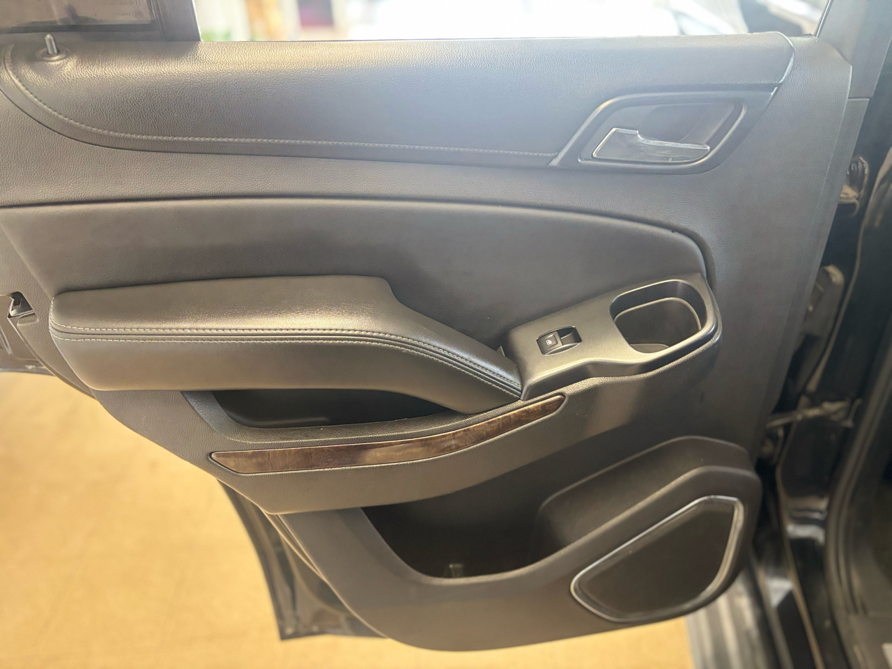 Chevrolet Tahoe 4WD 4dr LT 2015